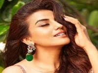 Bollywood: पवन सिंह से ब्रेकअप के बाद फिर इश्क में पड़ीं अक्षरा सिंह