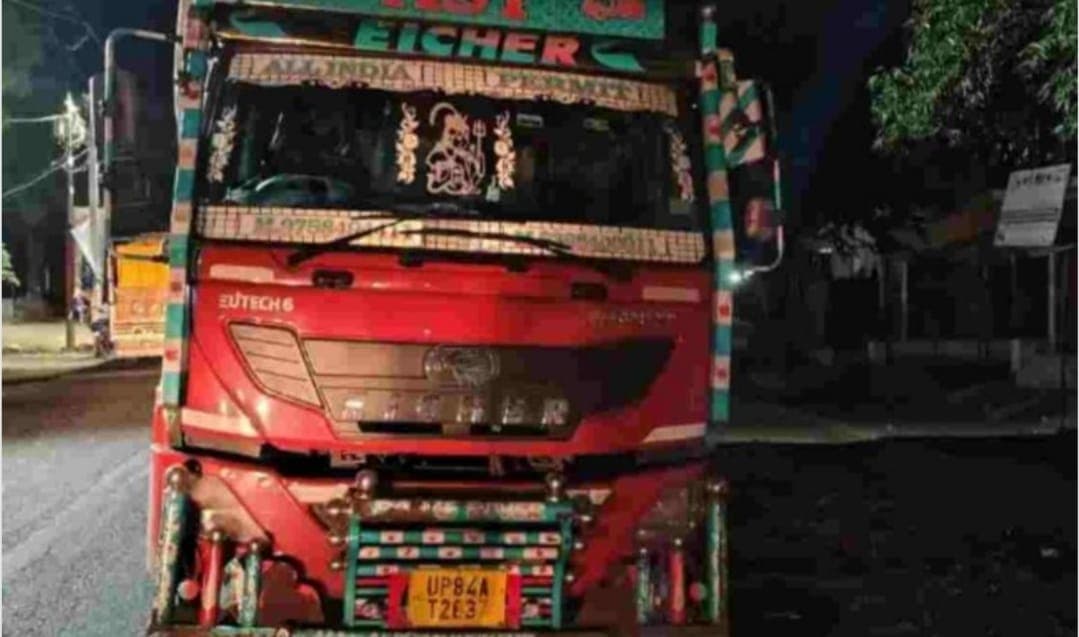 Kanpur Dehat: डीसीएम की टक्कर से बाइक सवार युवक की मौत, चालक हिरासत में
