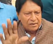 Hathras News: मुठभेड़ पर विवाद, समाज और राजनीतिक दल ने उठाए सवाल