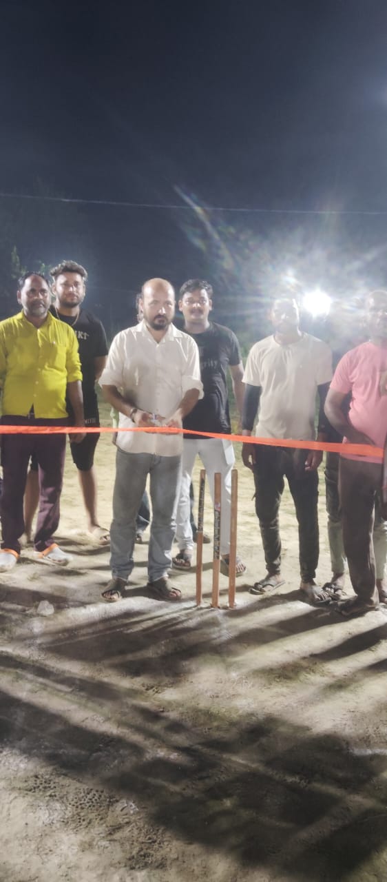 Mainpuri क्रिकेट एक ऐसा खेल है जिसमें रणनीति और ताकत दोनों की आवश्यकता होती है।  मनीष वर्मा