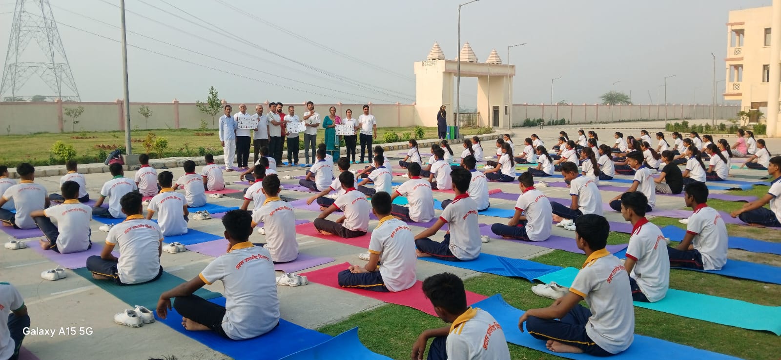 अटल आवासीय विद्यालय में कराया गया योगाभ्यास