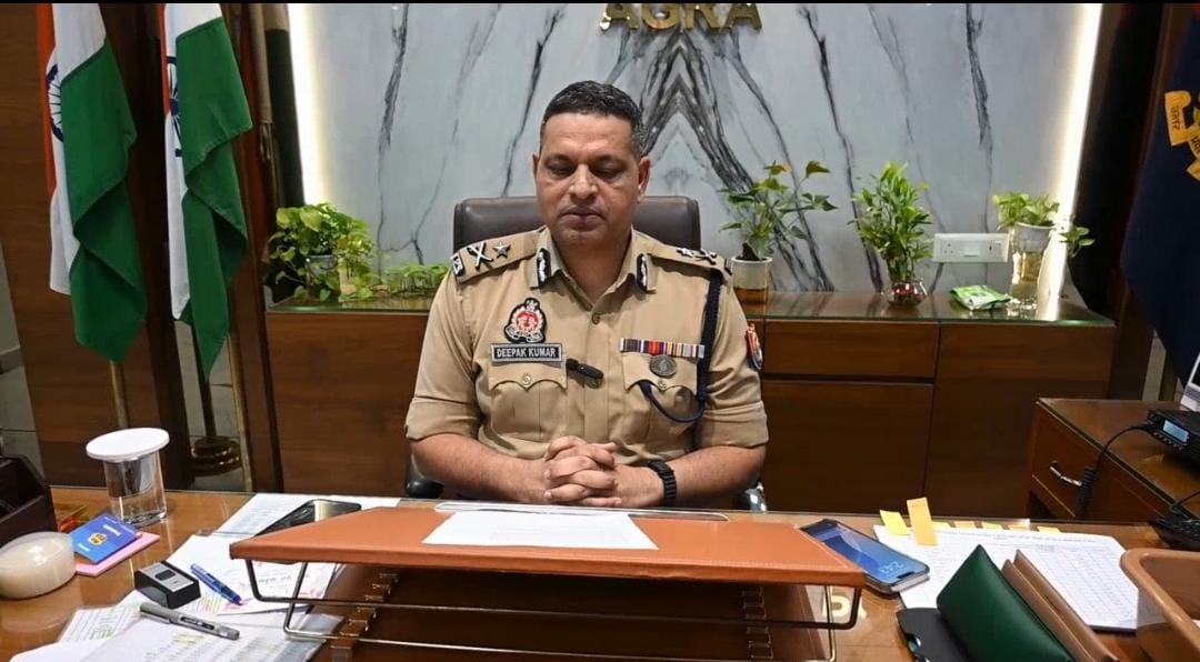 Agra News:भ्रष्टाचार पर नकेल कसने के लिए पुलिस कमिश्नर ने जारी की एंटी करप्शन हेल्पलाइन, रिश्वतखोर पुलिसकर्मी अब होंगे सीधे शिकंजे में..