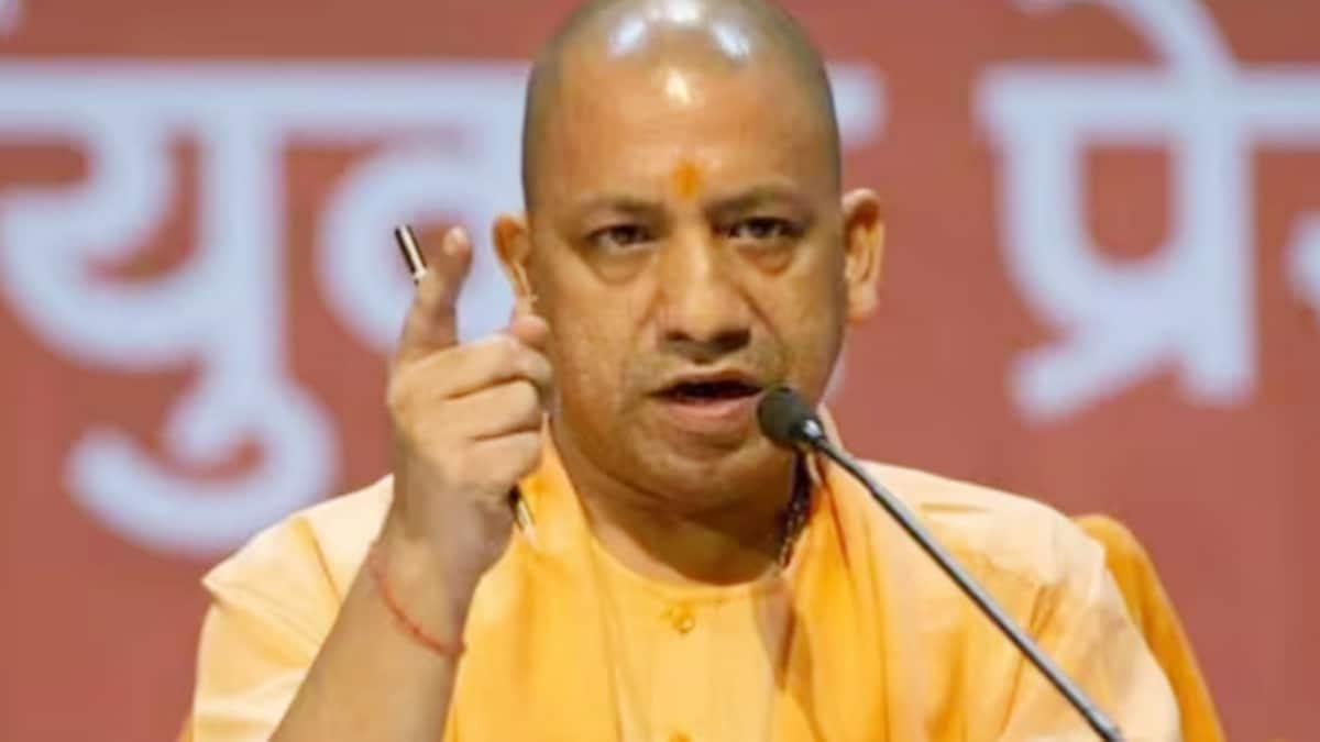 Agra News: बारिश ने बदला मुख्यमंत्री योगी का आगरा दौरा-सभा रद्द, अब मंडलायुक्त कार्यालय में ही होगी समीक्षा बैठक