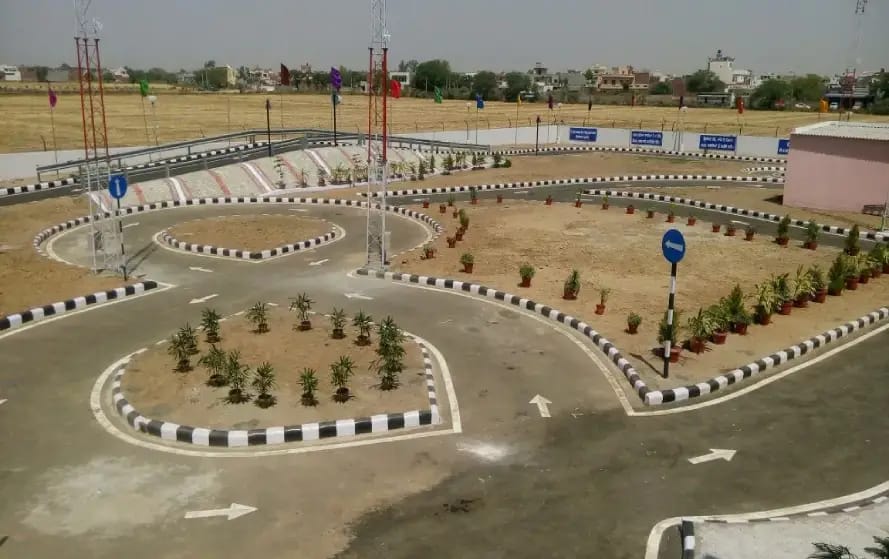 Agra News:ड्राइविंग लाइसेंस के लिए अब ऑटोमेटेड ट्रैक पर पास करना होगा टेस्ट