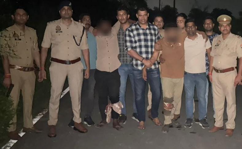 Agra News:पुलिस, एसओजी और सर्विलांस टीम की मुठभेड़ में दो शातिर चोर गिरफ्तार, दोनों पैरों में गोली लगने से घायल
