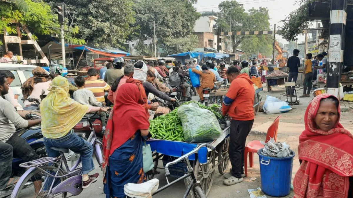 Mainpuri News:नौ तक बंद रहेगा भांवत चौराहा रेलवे क्रॉसिंग चल रहा आपातकालीन मरम्मत कार्य मैनपुरी-किशनी मार्ग पर यातायात बाधित