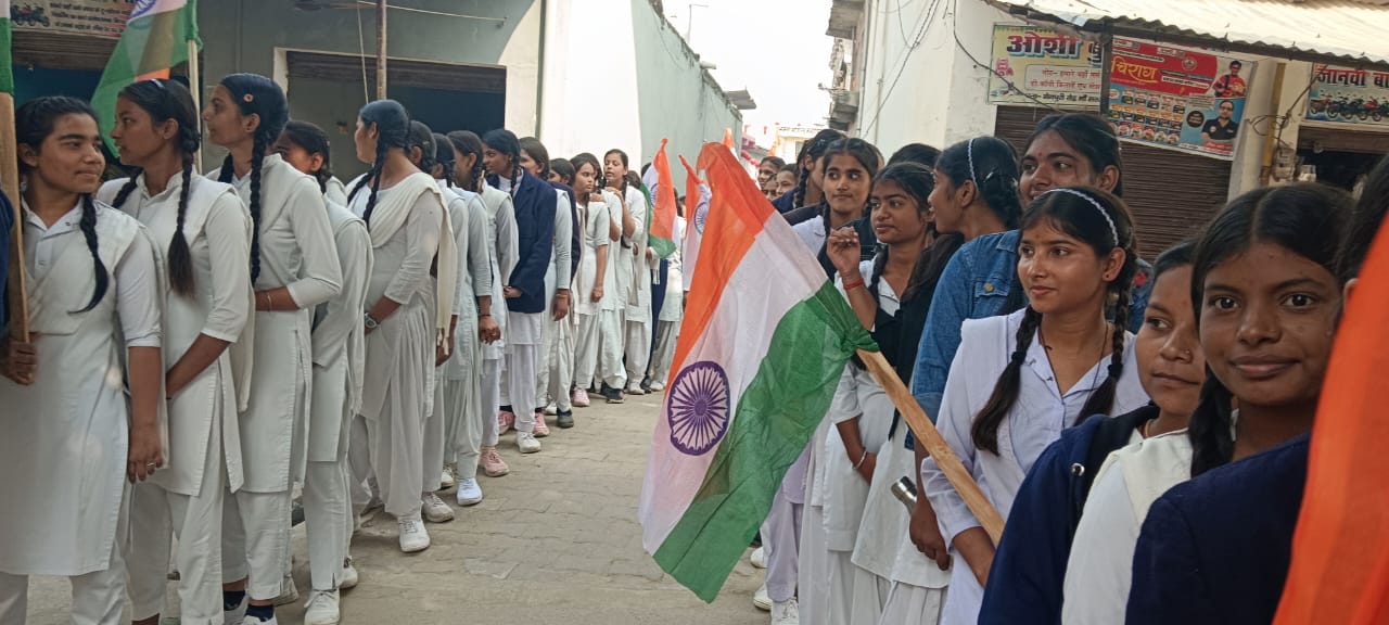 Mainpuri News:एकता, अखंडता और राष्ट्रनिर्माण में पटेल का विशेष योगदान, शोभायात्रा निकालकर मनाई गई बल्लभभाई पटेल की जयंती