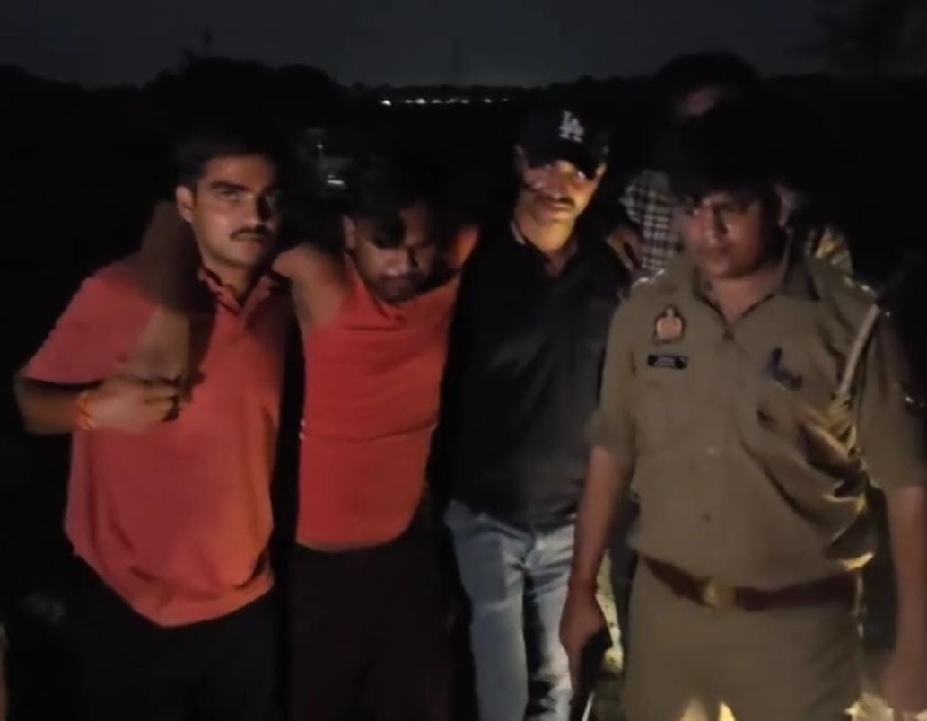 Agra News: मुठभेड़ के बाद बहुचर्चित चोरी का आरोपी सुरजीत अवैध तमंचा सहित गिरफ्तार