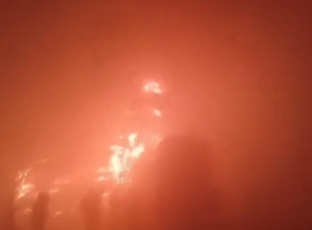 Mathura News: यमुना एक्सप्रेसवे पर सात बसें व तीन कारें टकराईं, भीषण अग्निकांड में 13 यात्री जिंदा जले, 70 घायल