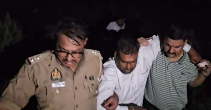 Mainpuri पुलिस मुठभेड़ में बदमाशों के पैर में लगी गोली