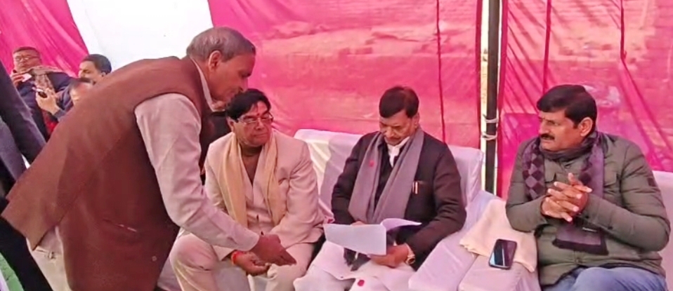 Mainpuri News:सपा कार्यकर्ता विधानसभा चुनाव के लिए कड़ी मेहनत कर रहे शिवपाल सिंह यादव ने 2027 में सपा सरकार का लक्ष्य रखा