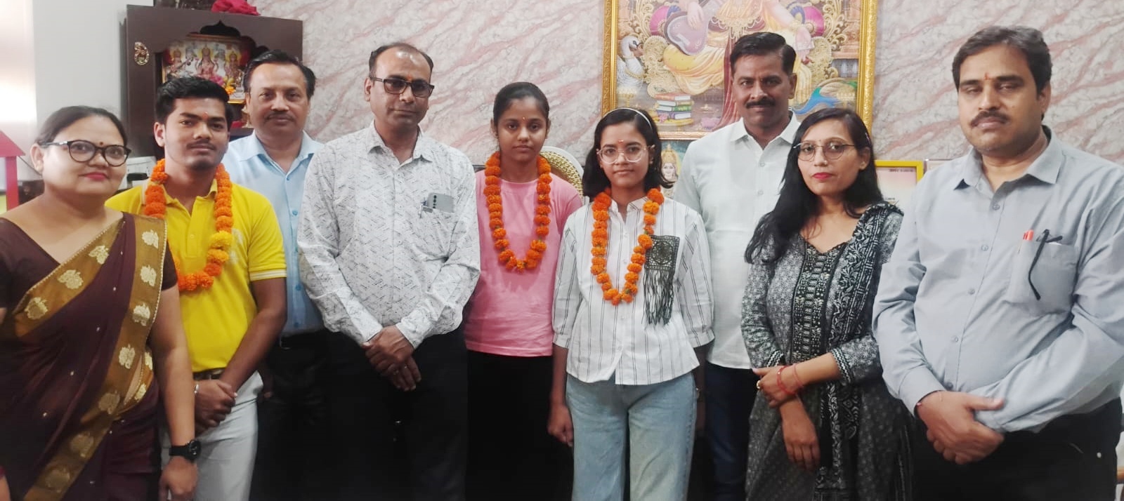 मैनपुरी-पैराडाइज़ स्कूल के बच्चों ने फिर लहराया सफलता का परचम