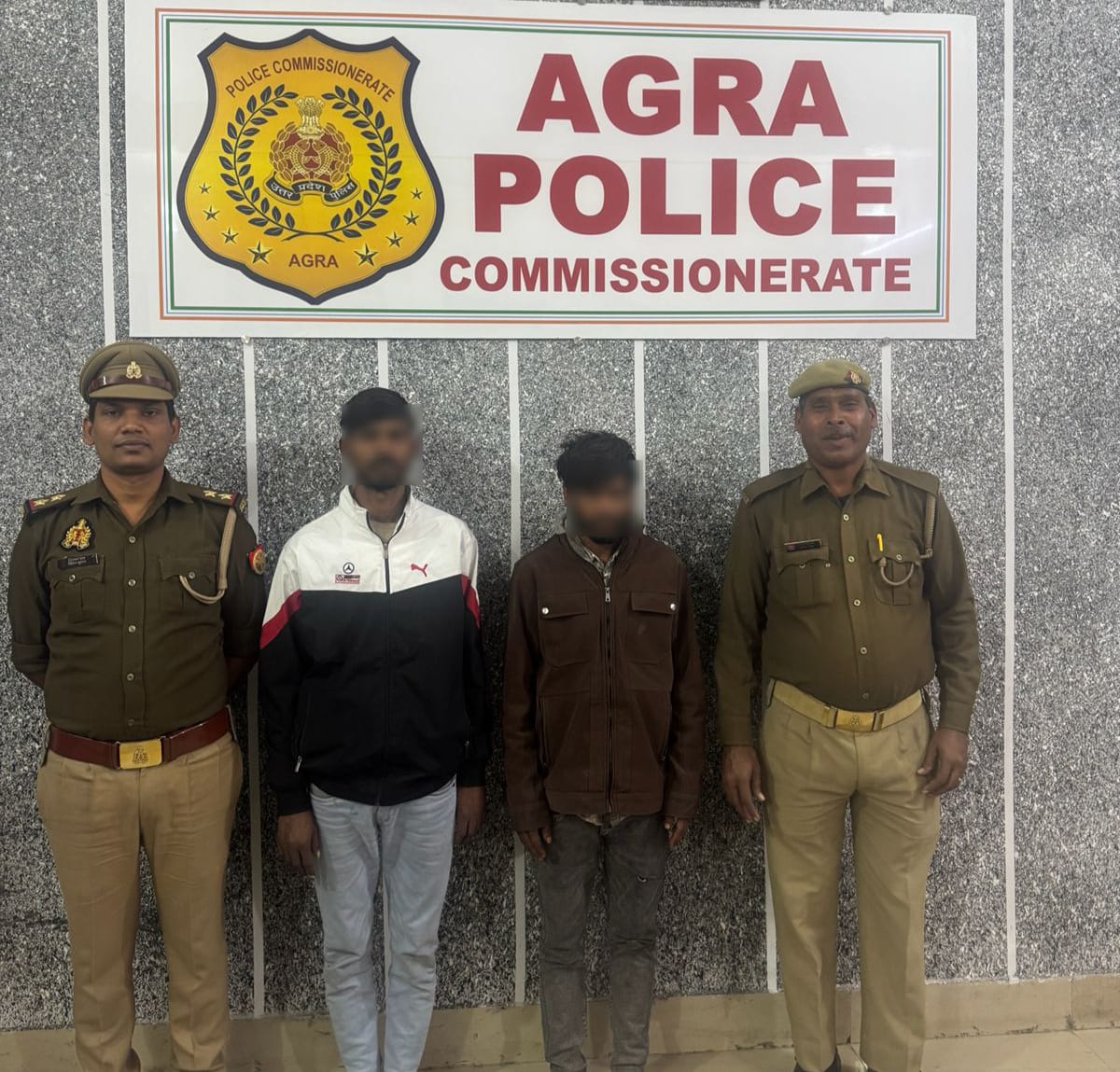 Agra News:बंद घरों को बना रहे थे निशाना 12 घंटे में सुलझाई दो चोरियों की गुत्थी, दो गिरफ्तार, नकदी व आभूषण बरामद