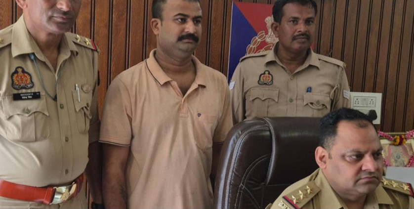 Mathura News:वृंदावन में फर्जी सीओ गिरफ्तार